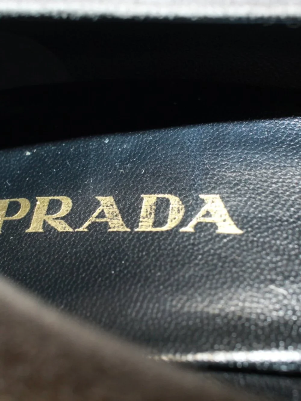 Prada Size 10 / 41 Gray Suede W Black Patent Cap Square Toe Heels Pumps - 9623